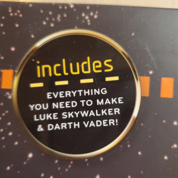 Star Wars Crochet Finger Puppet Kit (Luke & Darth) - Picture 4 of 5